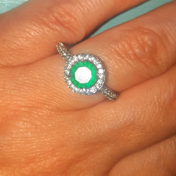 🆕️(6) Round Green .925 SS w Halo Ring - Picture 3 of 5